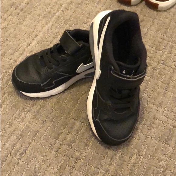 Nike Other - Little boys Nike Air max size 11